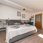 In - Insel Krk 13482 Šilo